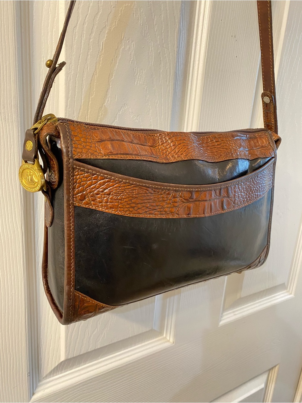 Vintage Brahmin All Leather Luxury Shoulders bag. Great condition clean interior - Picture 3 of 14